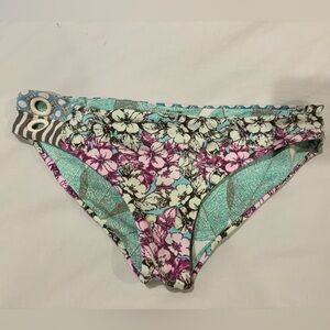 Super cute Maaji bottoms!